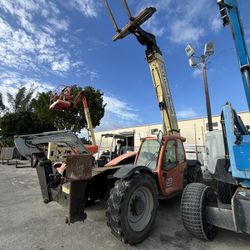 JLG  1255 (12k Reach Forklift) 