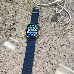Apple Watch Ultra 2 Titanium - 49 mm cellular Unlocked 