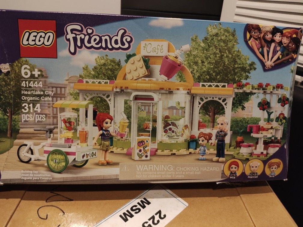 Lego Friends set # 41444 Heartlake City Organic Cafe COMPLETE SET IN BOX