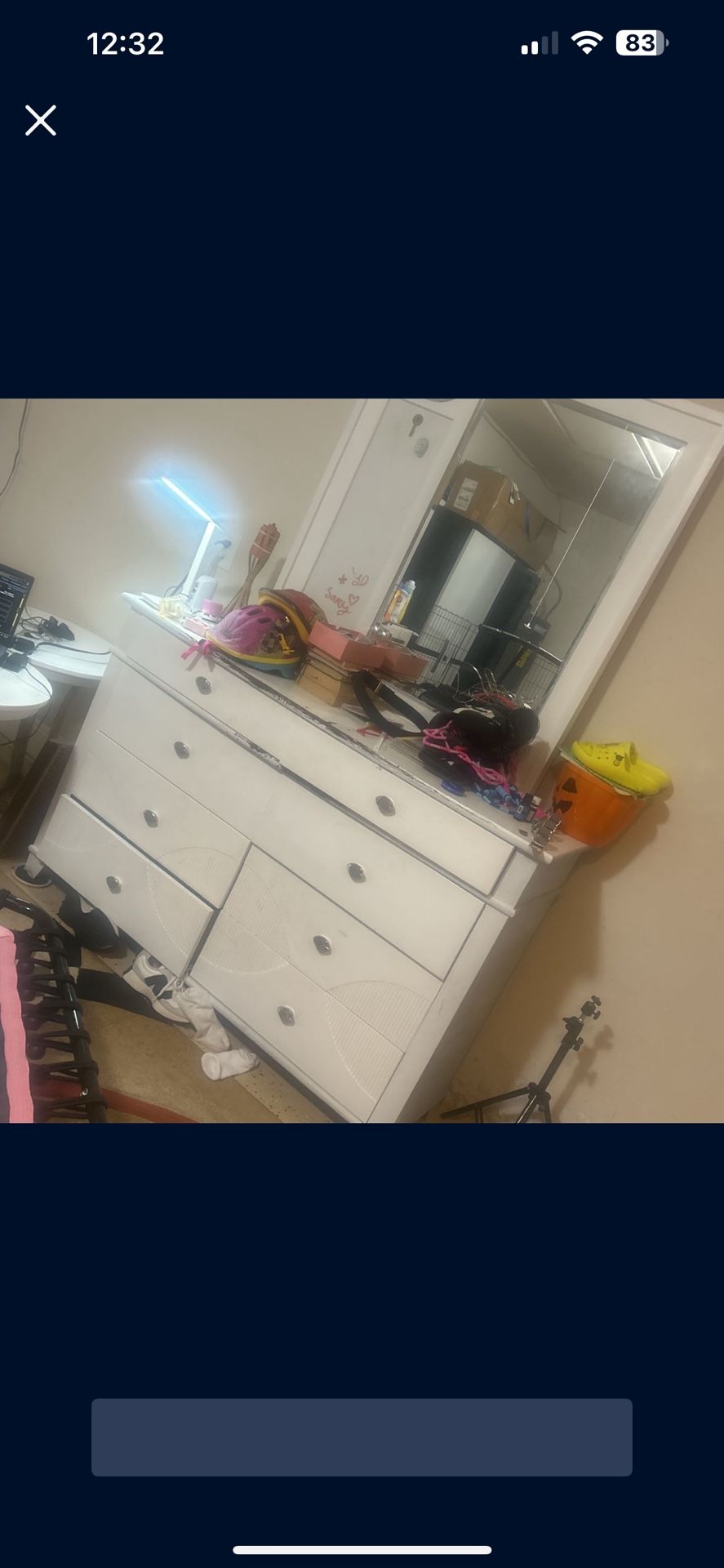 Dresser With Mirror