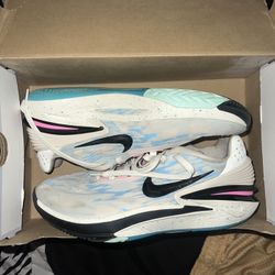 Nike Gt cuts (women’s 11)