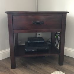 Nightstand/End Table