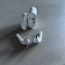 Apple AirPods 1st Generation