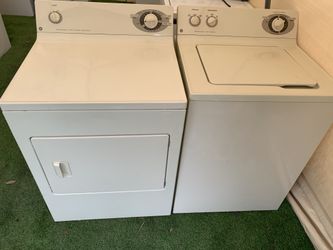 GE WASHER AND DRYER SET