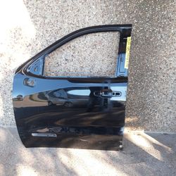 2020-22 GMC Sierra Left Front Door (Auto Parts)