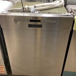 Bosch 300 Series 24” Front Control Smart Built-in Dishwasher New Scratch and Dent