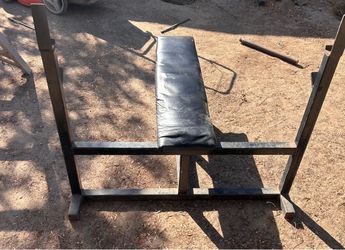 Heavy duty weight bench