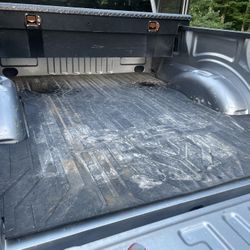 Ford motor Company 6.5 Ft. Rubber Bed Mat 