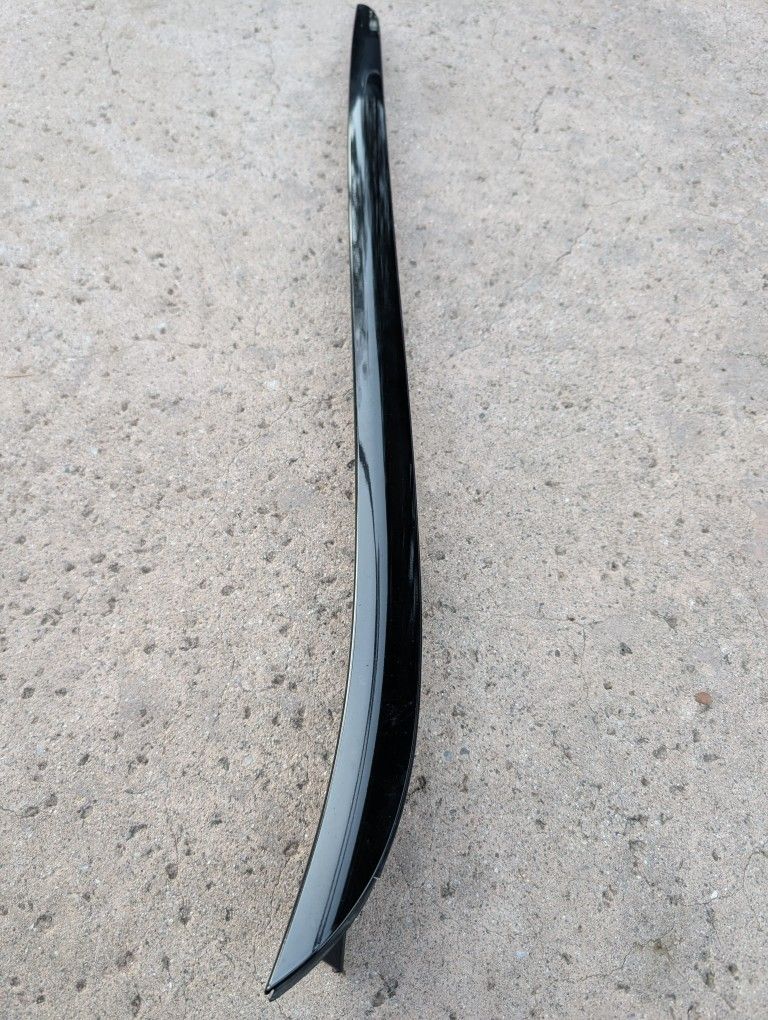 2009-2014 Acura Tsx Oem Windshield Garnish Assembly (Driver Side)