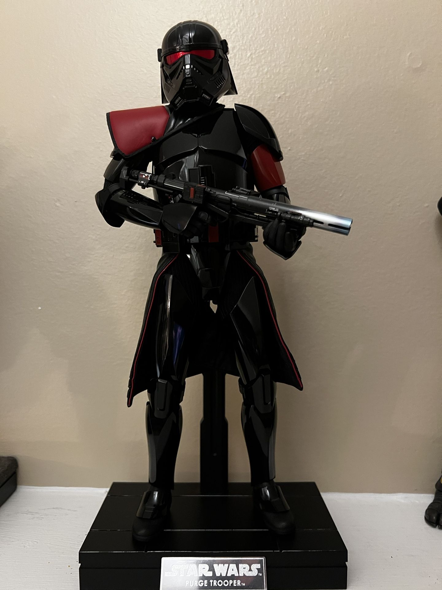 Hot Toys Purge Trooper