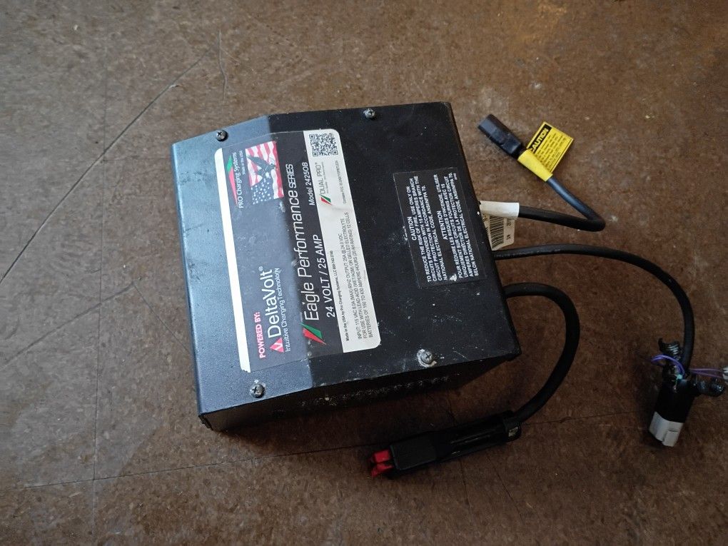 DeltaVolt 24 volt/25 Amp Pro Charging System 