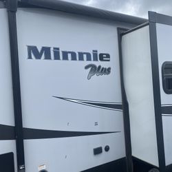 2018 Winnebago Minnie Plus