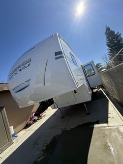 2026 Forest River Cherokee Arctic Wolf