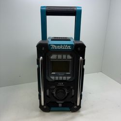 Makita 18v Bluetooth JobSite Charger/Radio 21980500
