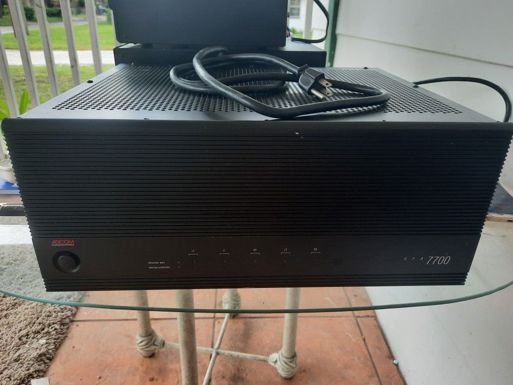 adcom GFA-7700 POWER AMPLIFIER