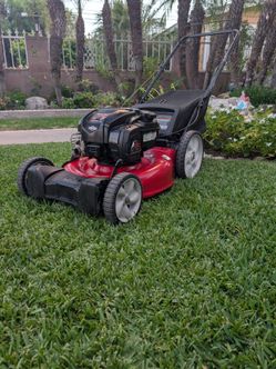 Lawnmower lawn mower
