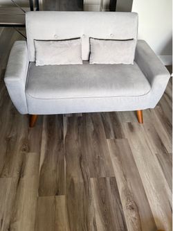 Love seat