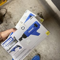 Kobalt 24-volt Collated Fastener Brushless Screw Gun Item #1260307