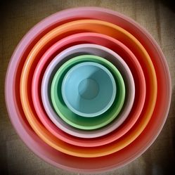 Set If 6 Sherbert Colored Nesting Mixing Bowls. 