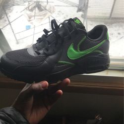 Nikes Shoes