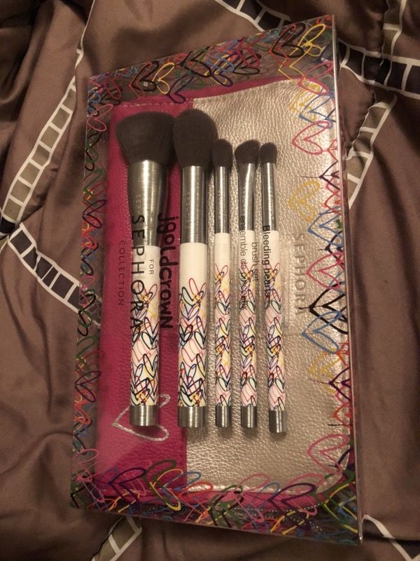 Sephora collection hearts brush set
