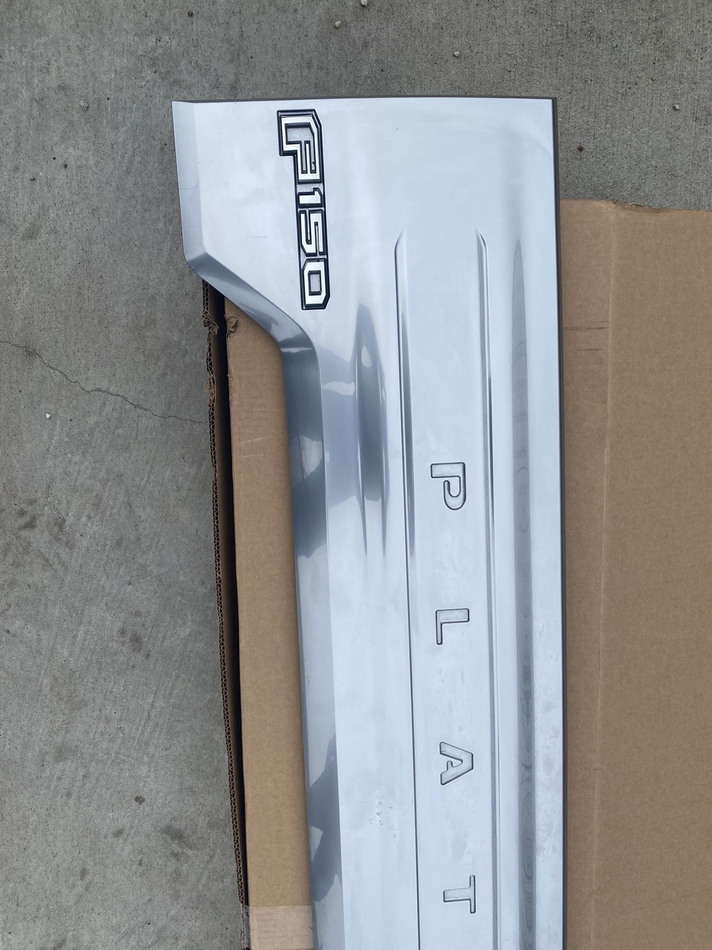 2015-2020 Ford F150 Platinum Tail Gate Frame