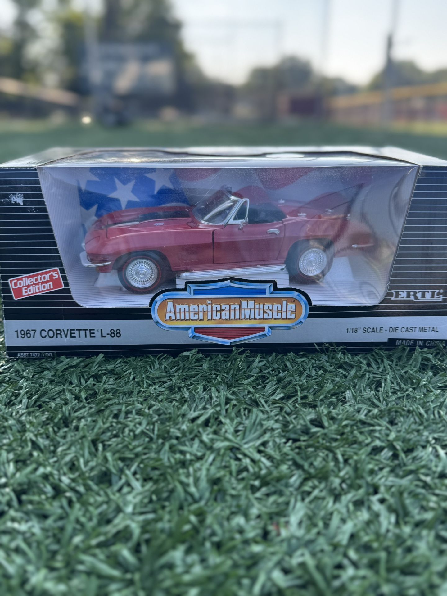 1967 Corvette L-88 – 1:18 American Muscle Diecast – Sealed Collector’s Box – Red/Black