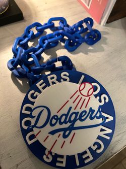 Dodgers spinning pendant chain