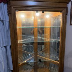 China Cabinet With Lights