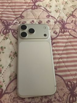 iPhone 17 pro max (unlocked)