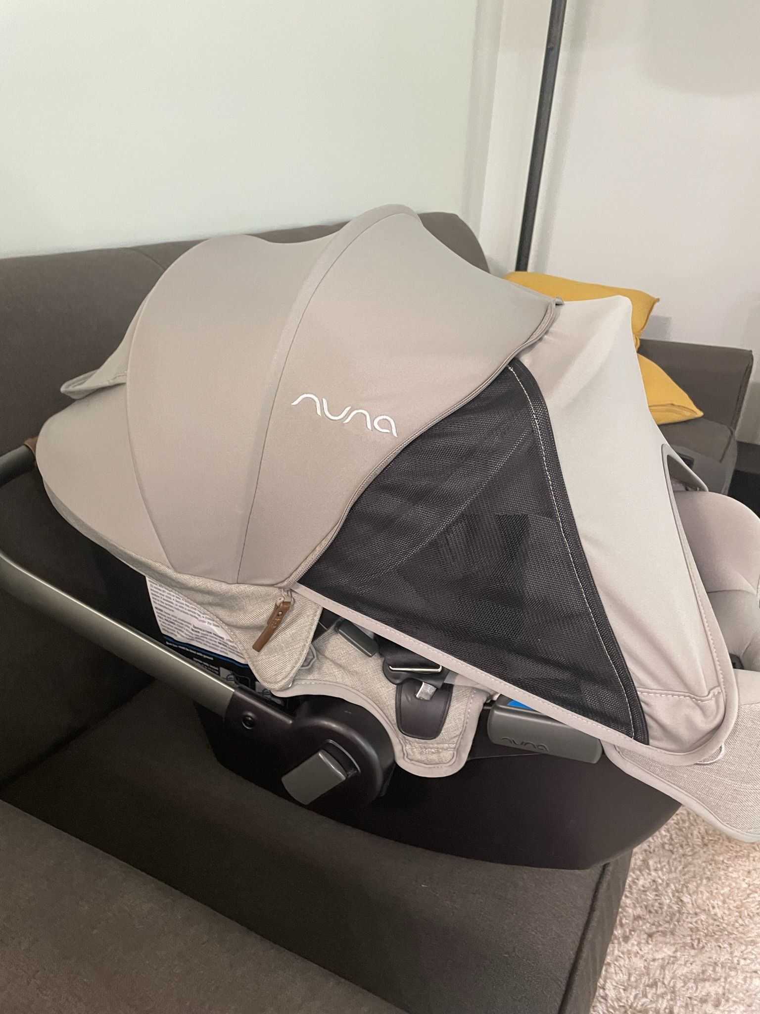Nuna PIPA RX INFANT CAR SEAT AND RELX BASE 