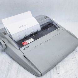 Brother GX-6750 Correctronic Portable Electronic Typewriter