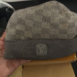 Louis Vuitton hat