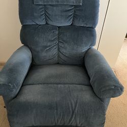 Lazy Boy Recliner. blue