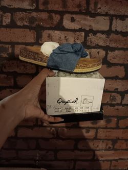 Denim shoes