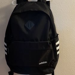 Adidas 3 Stripes Core Medium Backpack