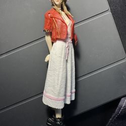Final Fantasy VII Remake PLAY ARTS Kai Aerith Gainsborough PVC  (Figure Only)