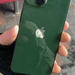 Green iPhone 13 128 GB SELLING TODAY