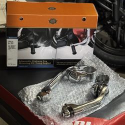 HARLEY DAVIDSON -  Highway Peg Mount Kit