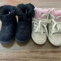 Toddler baby girl size 5 shoe boots lot cat & jack   Super cute toddler baby girl shoes lot  Size 5  Black sparkle boots with furry insoles   Super ad