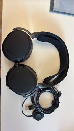 Steel Series Arctis Pro Wireless Gaming Headset