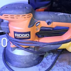 Rigid 6" Orbital Sander R2611