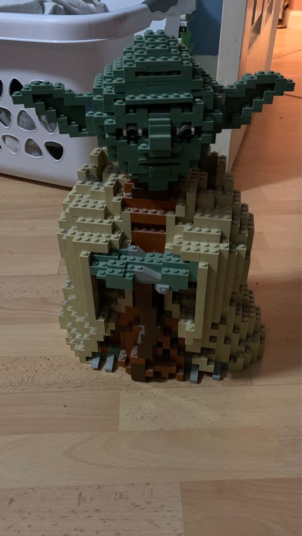 LEGO Yoda 7194, missing 30 pieces at most. Make an offer. for Sale in Chandler, AZ - OfferUp