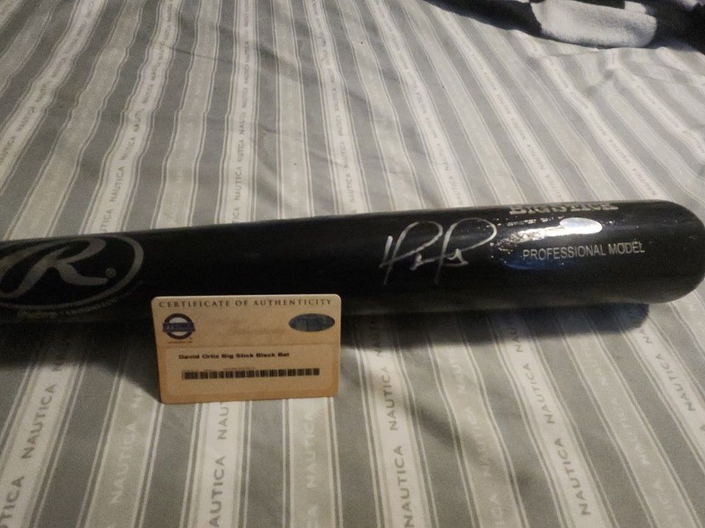 David Ortiz authentic big stick bat
