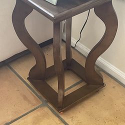 Set Wooden End Tables