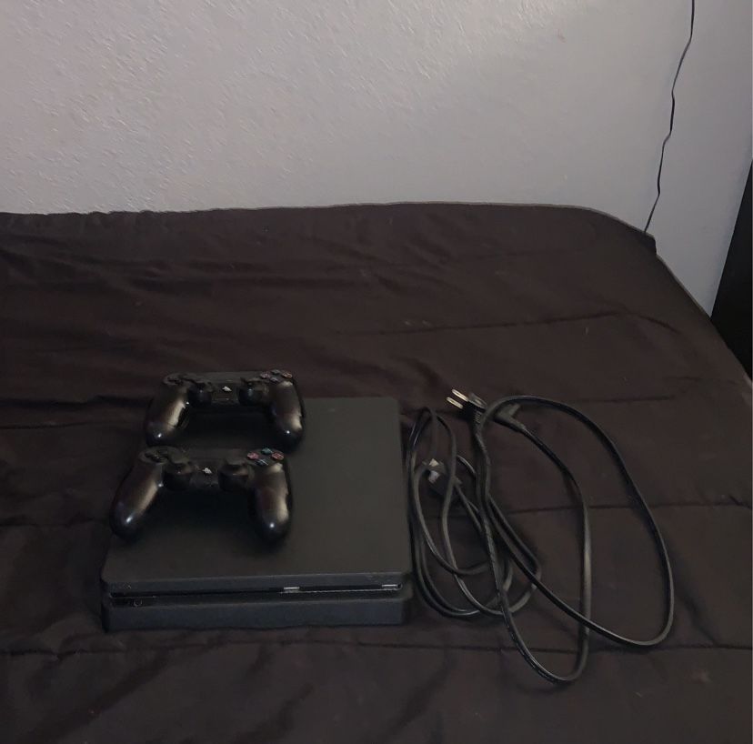 playstation 4 slim 