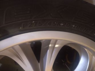 20-in rims five lug fit Chevy Silverado Chevy Tahoe