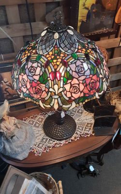Tiffany Style Stained Glass Floral Lamp- Located in Shelton