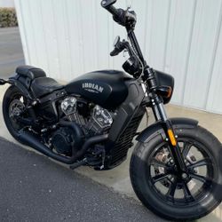 2018 Indian scout bobber abs. 4500 miles. Custom two brother exhaust. LED headlights. Mid rise bars. 