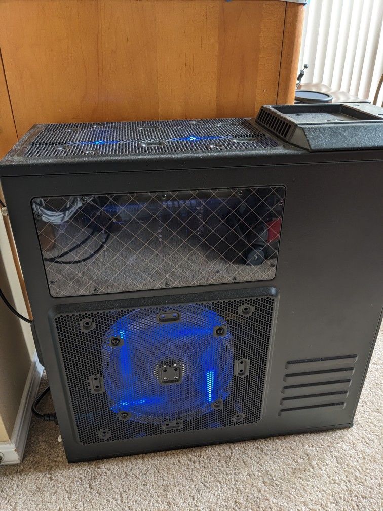 Desktop PC, Intel i7, AMD Radeon, 6GB RAM, Windows 10